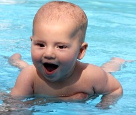 Ощущения младенца во время купания